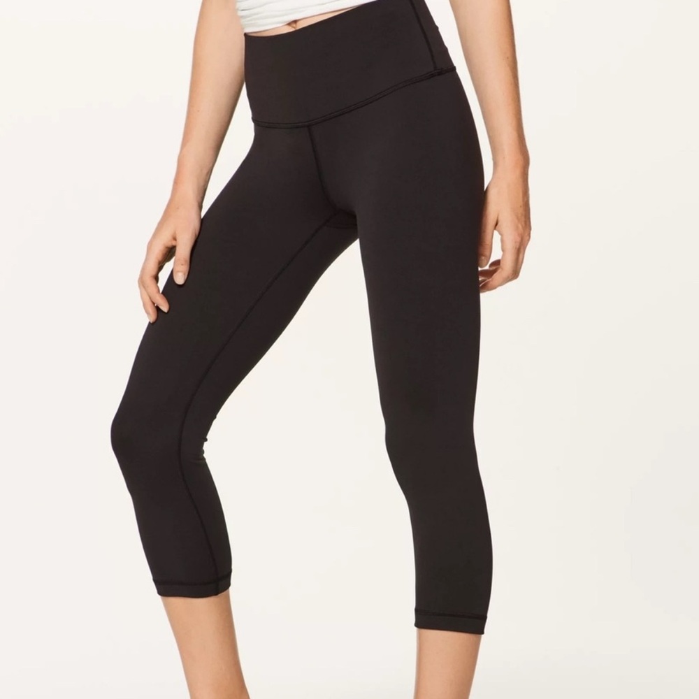 lululemon athletica Wunder Under Navy Cropped Leggings